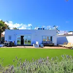 Villa Viento House