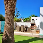 Villa Viento House